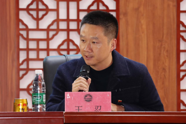 珠峰眼下的爱心暖阳：北京新联会“向阳成长”青少年干事团、北京青爱熏陶基金会助力定日县窘境学子修业路